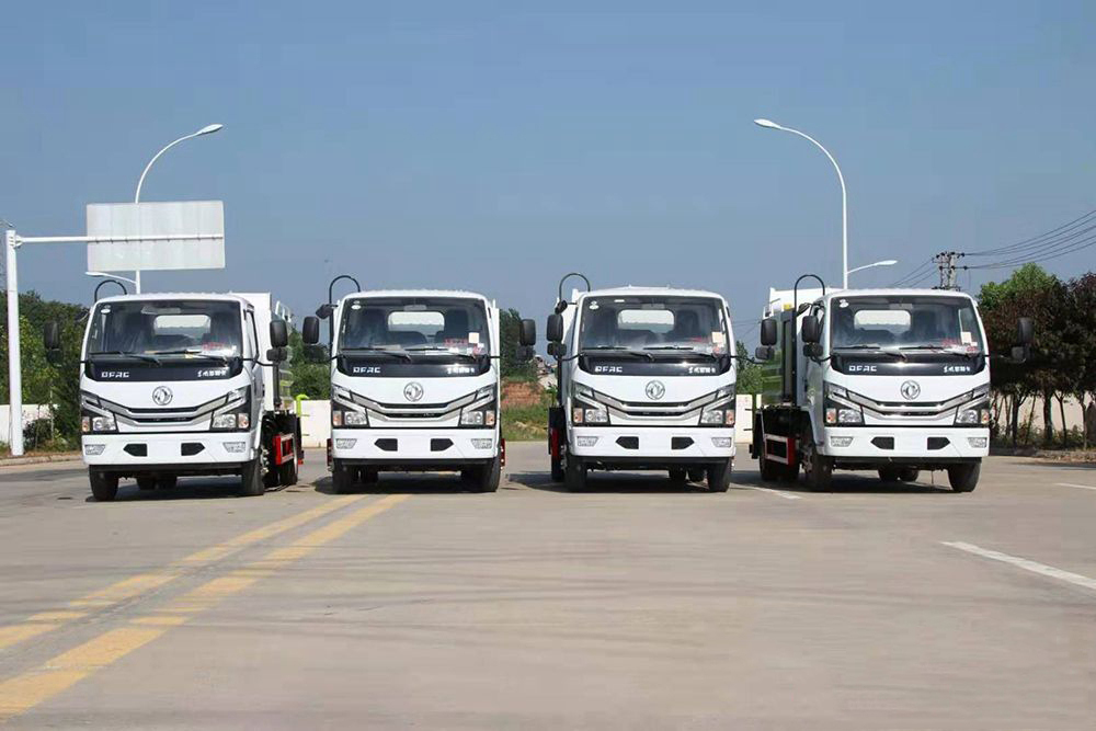 國(guó)六5方 藍(lán)牌東風(fēng)D6 抑塵車(chē)30米