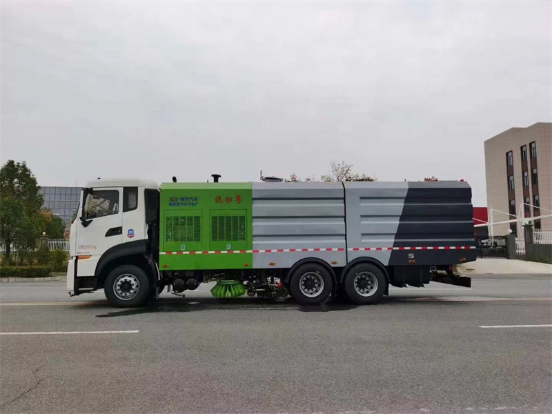 湖北程力東風(fēng)天龍大型洗掃車