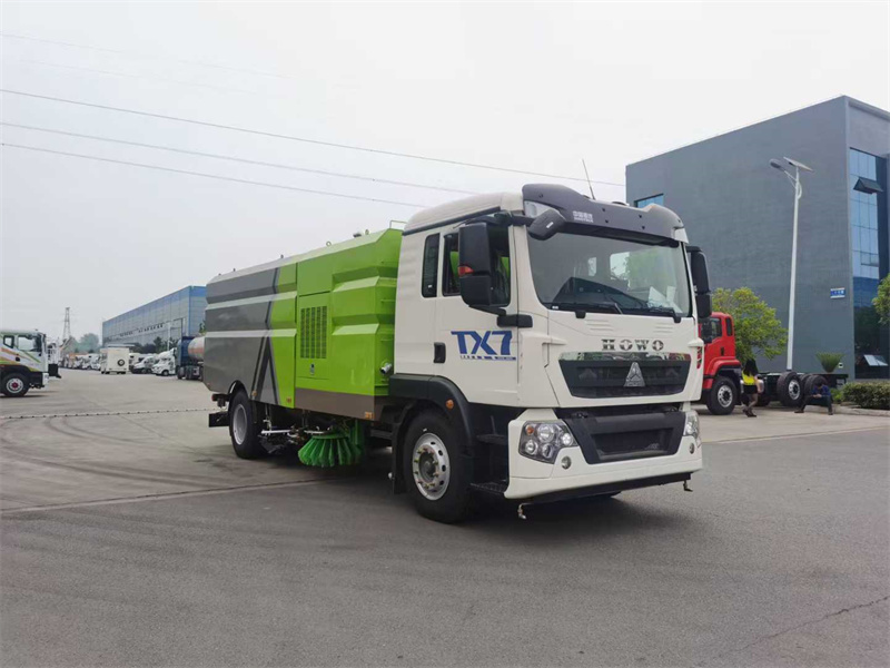 湖北程力重汽豪沃TX洗掃車(chē)（16方）