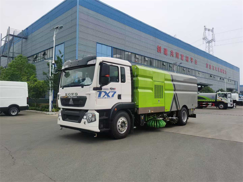 湖北程力重汽豪沃TX洗掃車(chē)（16方）