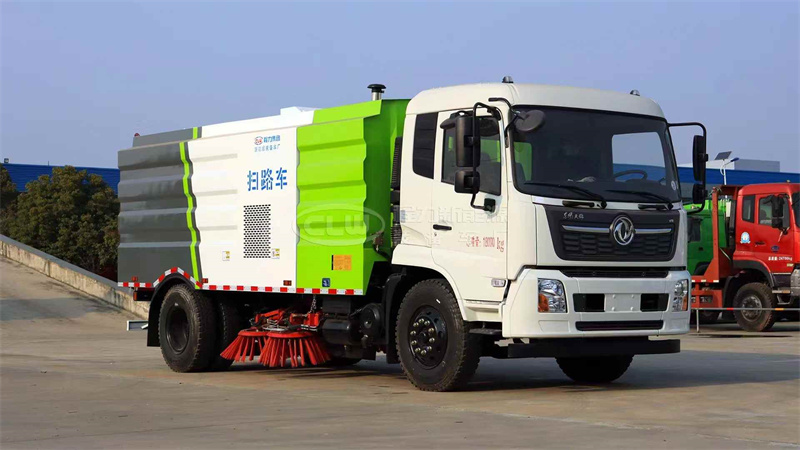 湖北程力天錦掃路車（12方）